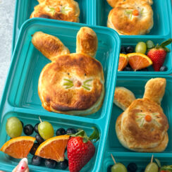 air fryer bunny pizza biscuits lunchbox
