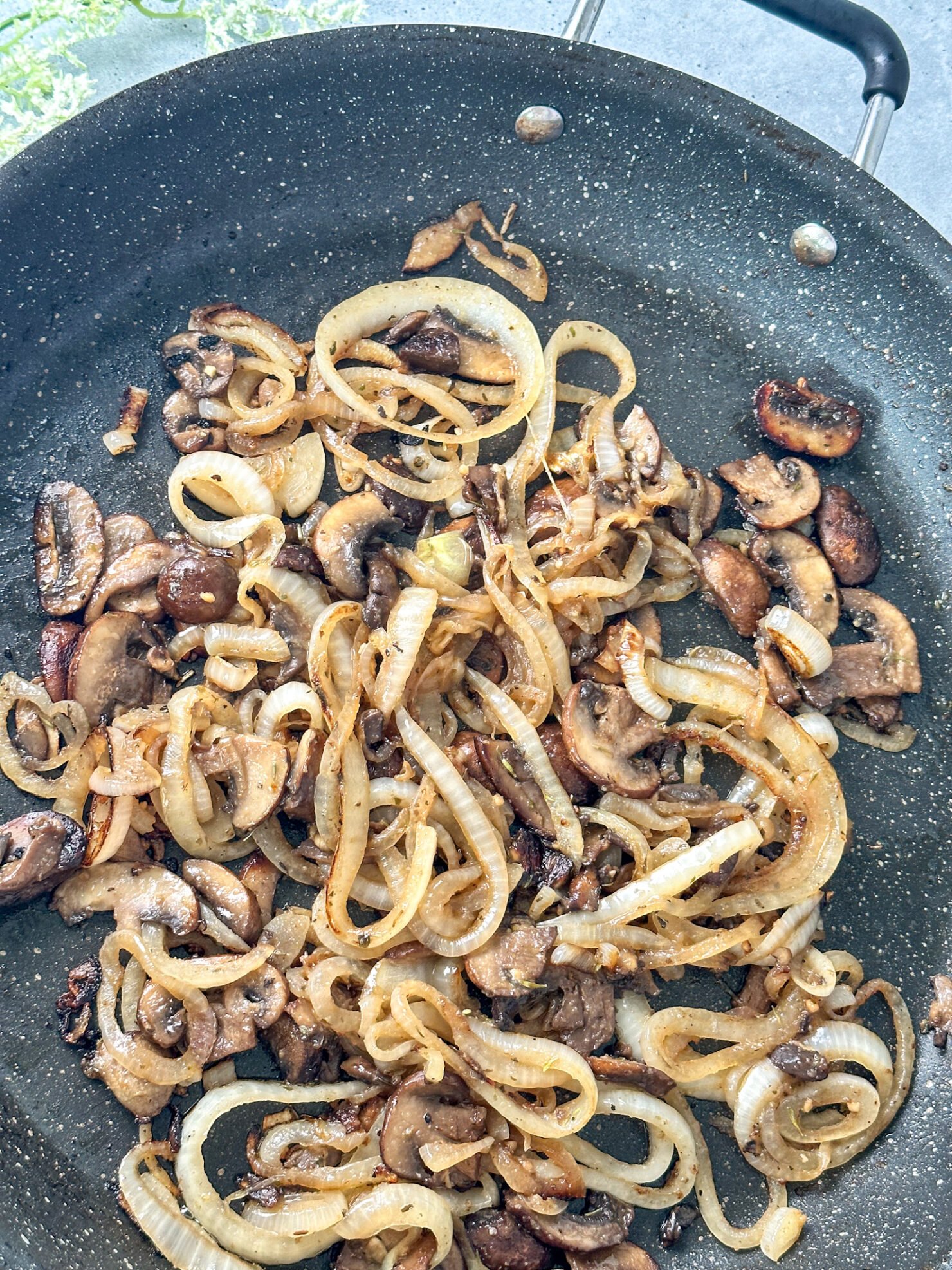 Easy Caramelized Onion and Mushroom Flatbread Pizza The Tasteful Tribe